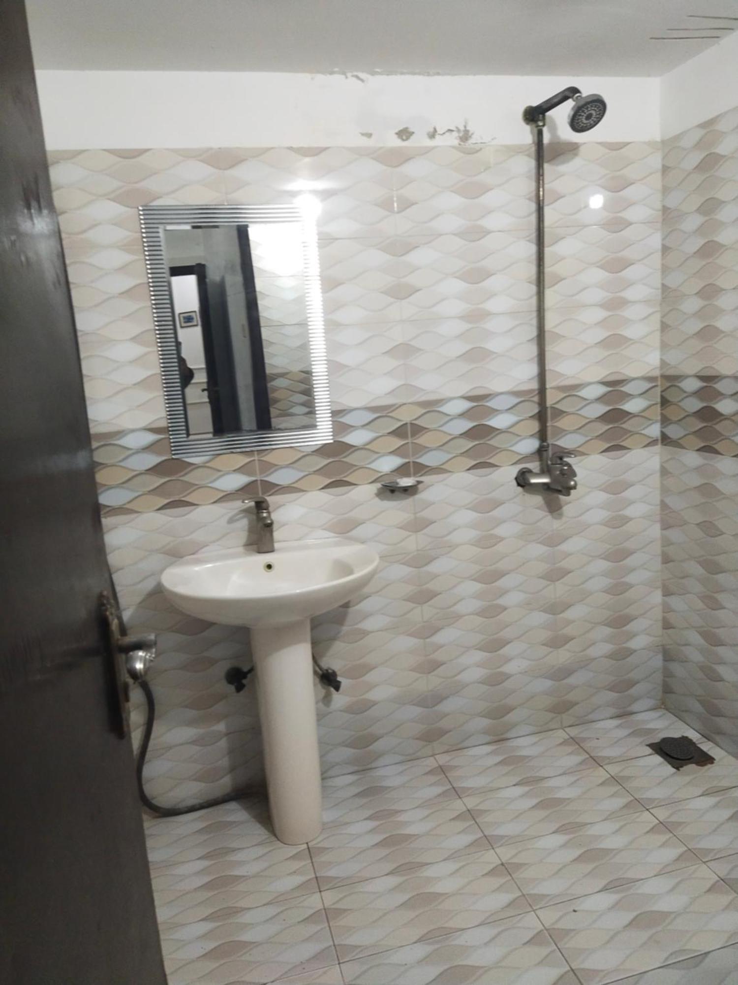 Hotel Tulip Inn, Gulberg Лахор Стая снимка