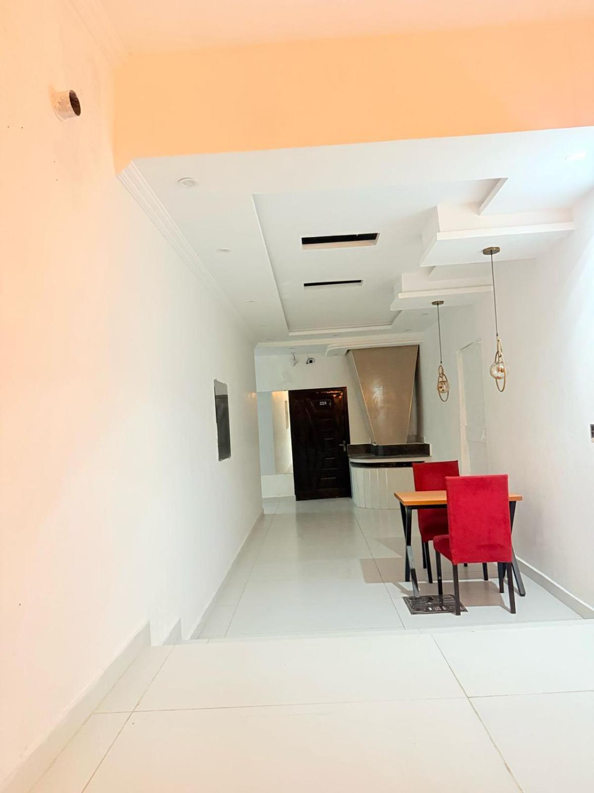 Hotel Tulip Inn, Gulberg Лахор Екстериор снимка